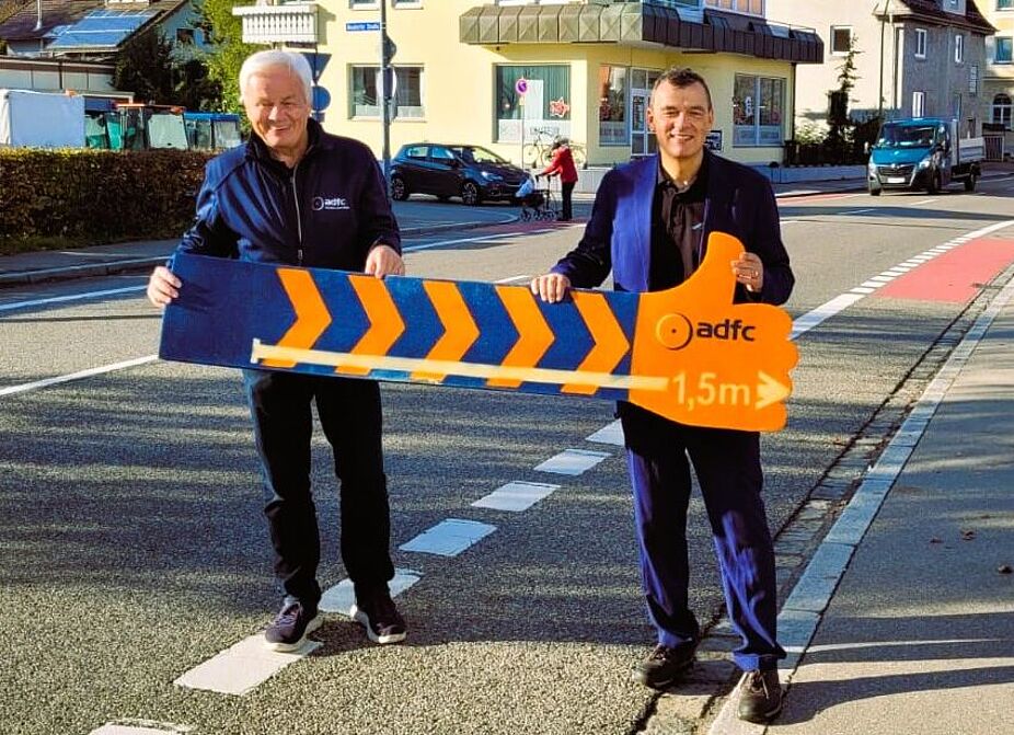 Bitte Abstand halten mit Prof.Dr.Thomas Zeh ,Hochschule Kempten