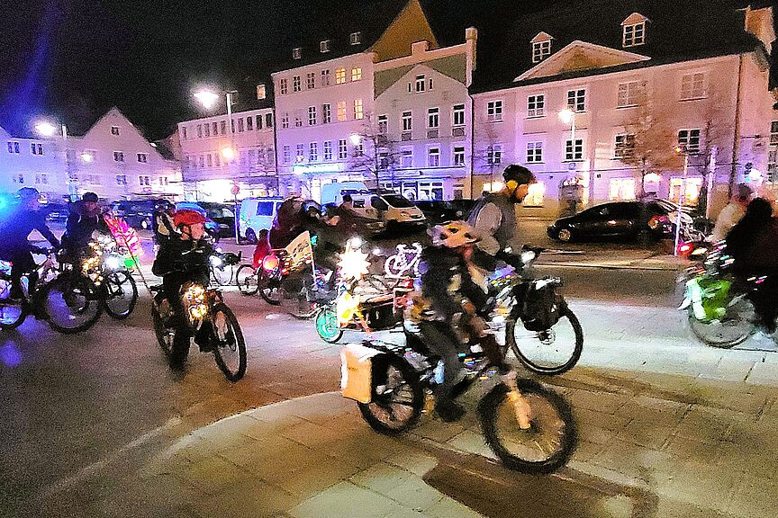 Die ADFC Lichterfahrt wird immer beliebter